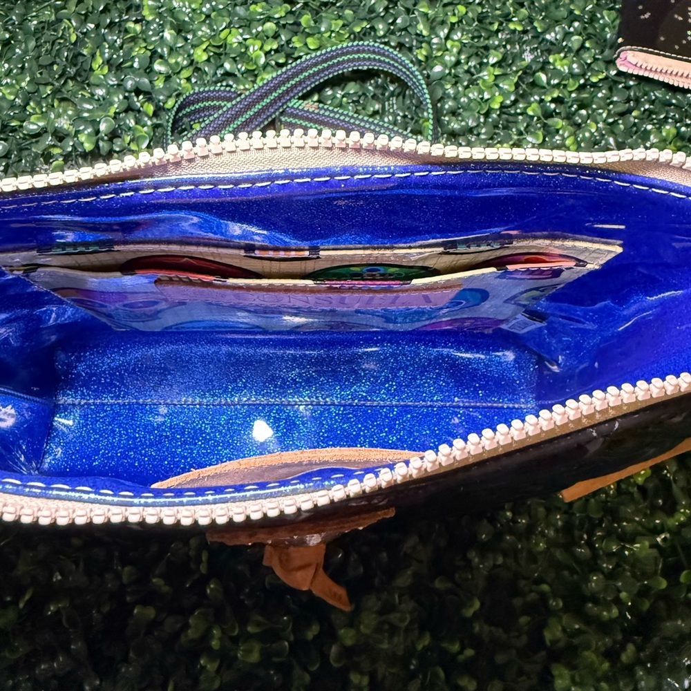 CONSUELA CROSSBODY AND SLIM WALLET SET. - Picture 3 of 12